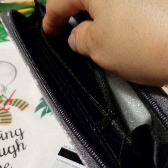 Wallets - Picture 6 of 8